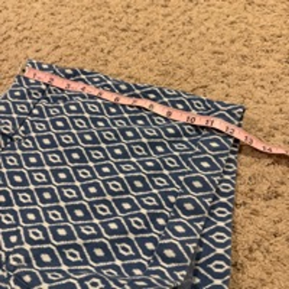 Women's Dear John Finnegan Shorts Size 32/12 Blue Diamond Print - Picture 8 of 9
